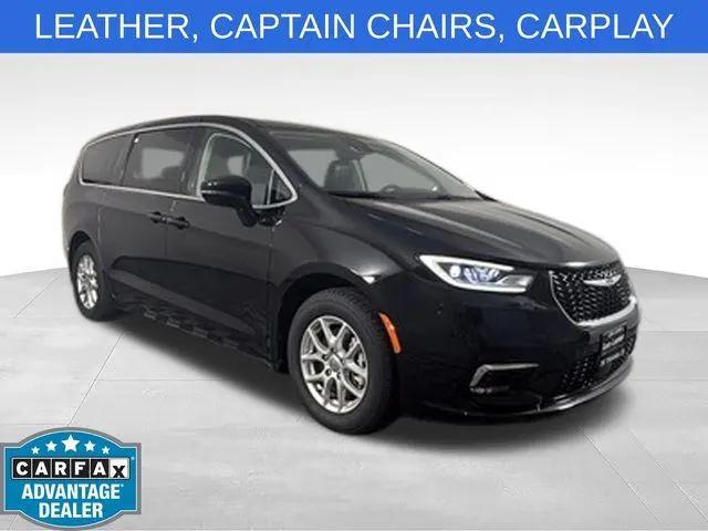 2024 Chrysler Pacifica Touring L for sale in Champaign, IL