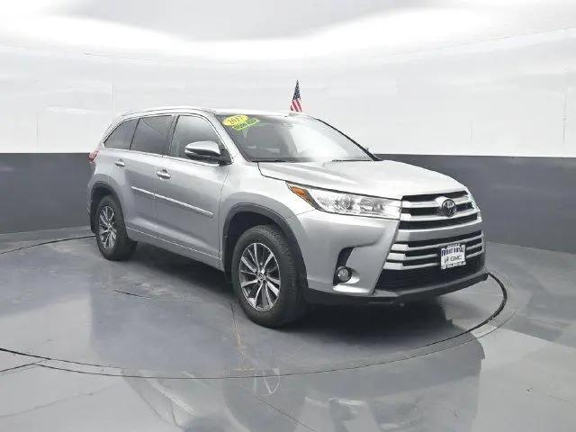 2017 Toyota Highlander XLE for sale in Front Royal, VA
