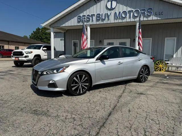 2022 Nissan Altima SR FWD for sale in Hillsboro, OH