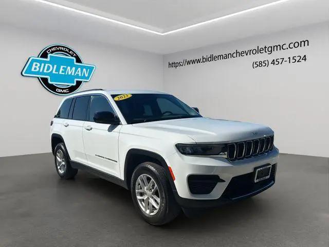 2023 Jeep Grand Cherokee Laredo 4x4 for sale in Albion, NY