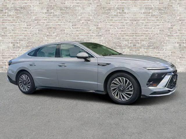 2025 Hyundai Sonata Hybrid SEL for sale in Midlothian, VA