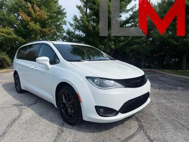 2019 Chrysler Pacifica Touring L for sale in Indianapolis, IN