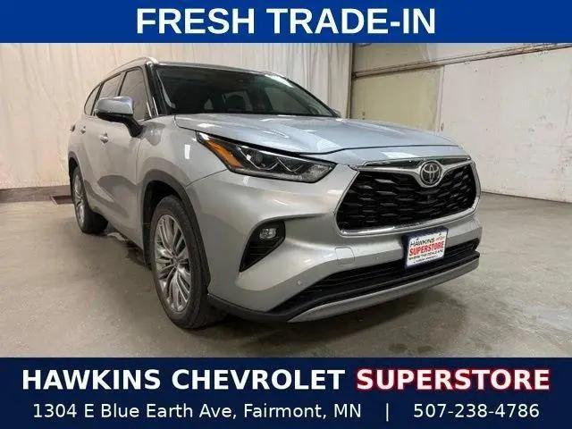 2024 Toyota Highlander Platinum for sale in Fairmont, MN