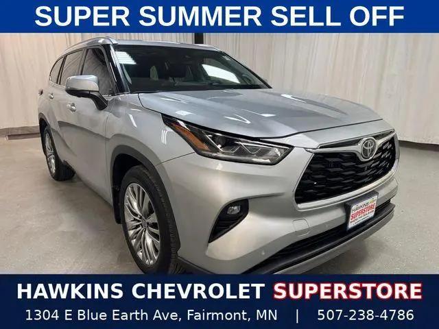 2024 Toyota Highlander Platinum for sale in Fairmont, MN