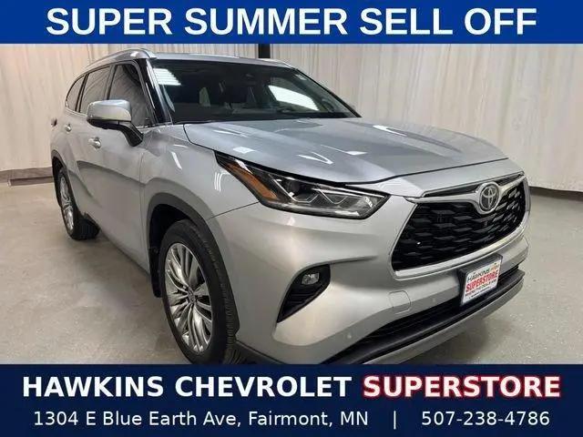 2024 Toyota Highlander Platinum for sale in Fairmont, MN