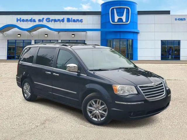 2010 Chrysler Town & Country New Limited for sale in Grand Blanc, MI