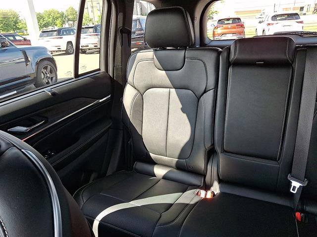 Used 2024 Jeep Grand Cherokee Overland 4x4 For Sale in East Hanover, NJ
