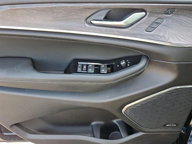 Used 2024 Jeep Grand Cherokee Overland 4x4 For Sale in East Hanover, NJ