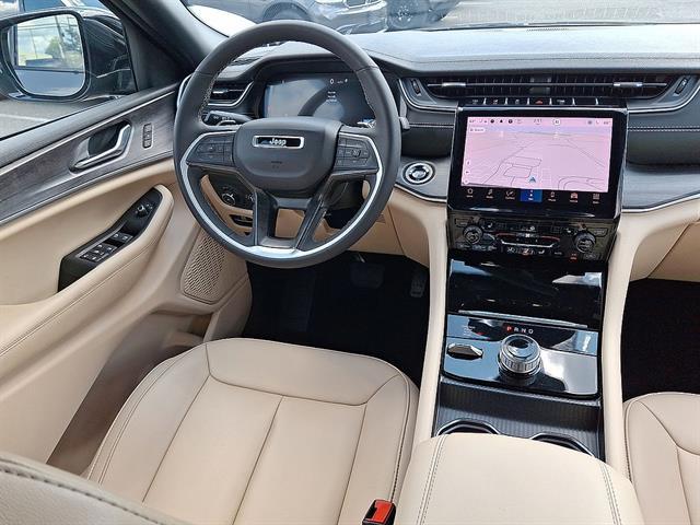 Used 2025 Jeep Grand Cherokee L Limited 4x4 For Sale in East Hanover, NJ