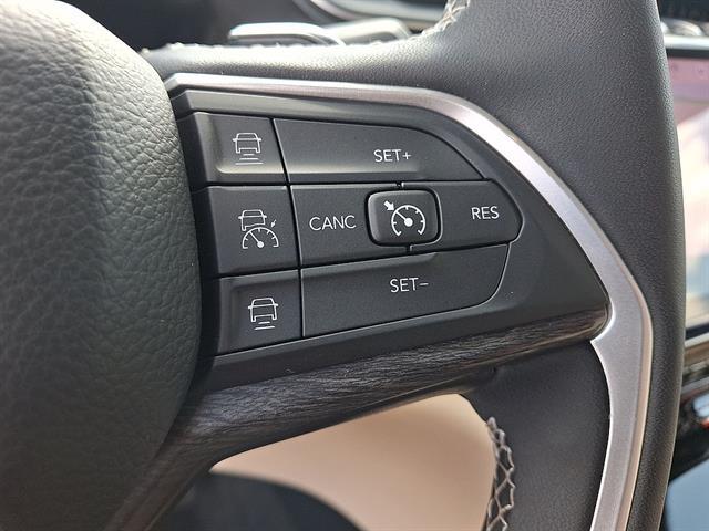 Used 2025 Jeep Grand Cherokee L Limited 4x4 For Sale in East Hanover, NJ