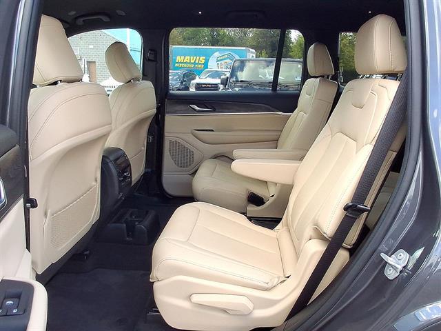 Used 2025 Jeep Grand Cherokee L Limited 4x4 For Sale in East Hanover, NJ