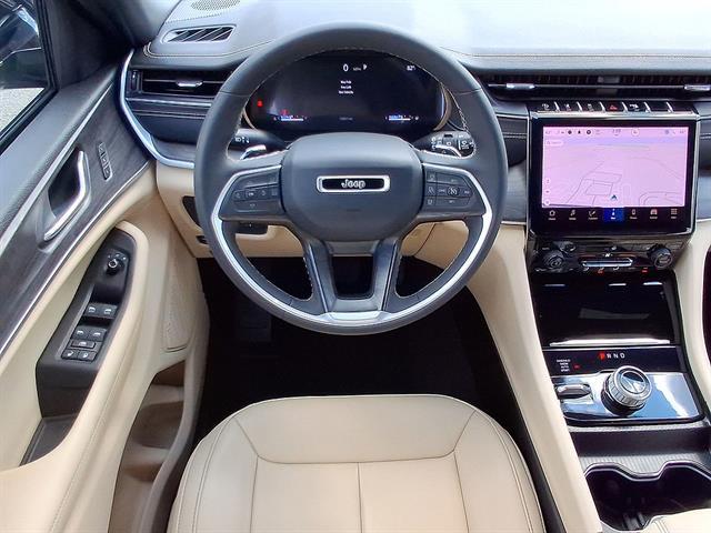 Used 2025 Jeep Grand Cherokee L Limited 4x4 For Sale in East Hanover, NJ