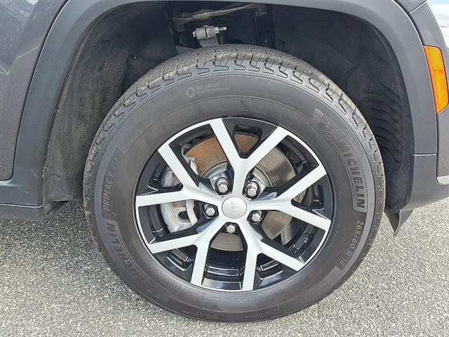 Used 2025 Jeep Grand Cherokee L Limited 4x4 For Sale in East Hanover, NJ