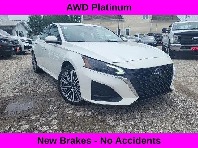 2024 Nissan Altima Platinum for sale in Green Bay, WI