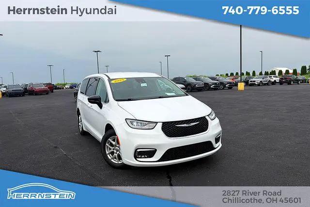 2024 Chrysler Pacifica Touring L for sale in Chillicothe, OH