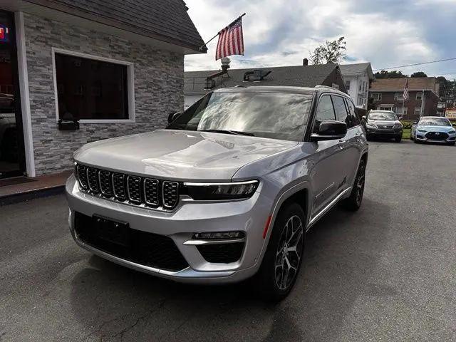 2023 Jeep Grand Cherokee Summit Reserve for sale in Bristol, CT