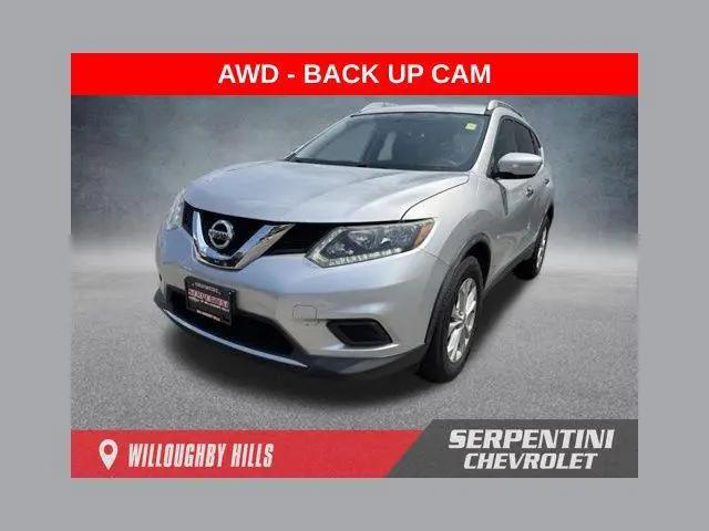 2015 Nissan Rogue SV for sale in Willoughby Hills, OH