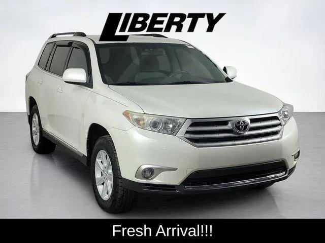 2013 Toyota Highlander Base Plus V6 for sale in Vermilion, OH