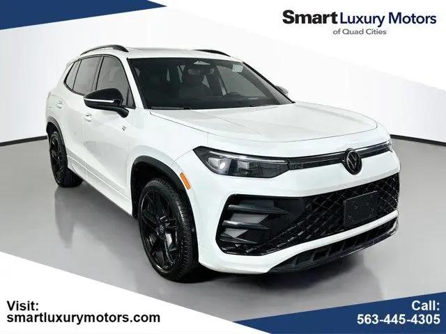 2025 Volkswagen Tiguan 2.0T SE R-Line Black for sale in Davenport, IA