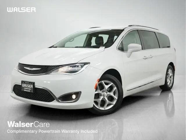 2018 Chrysler Pacifica Touring L for sale in Brooklyn Park, MN