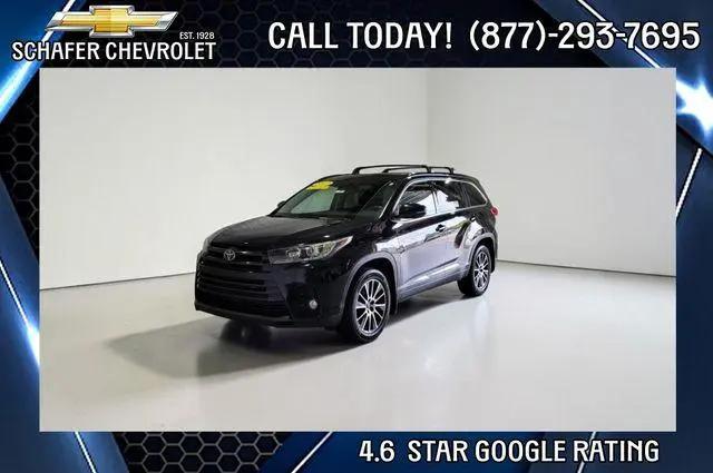 2017 Toyota Highlander XLE for sale in Pinconning, MI