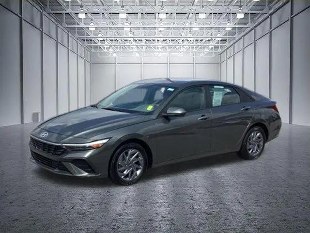 2024 Hyundai Elantra SEL for sale in Avon, IN