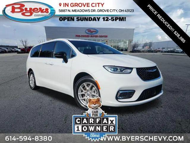 2025 Chrysler Pacifica Select for sale near Grove City, OH