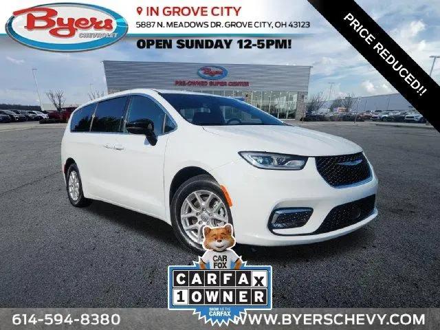 2025 Chrysler Pacifica Select for sale near Grove City, OH