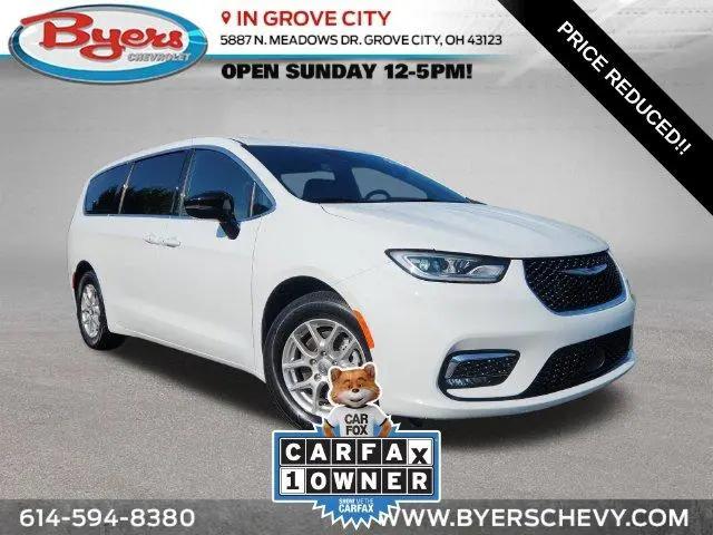 2025 Chrysler Pacifica Select for sale in Grove City, OH