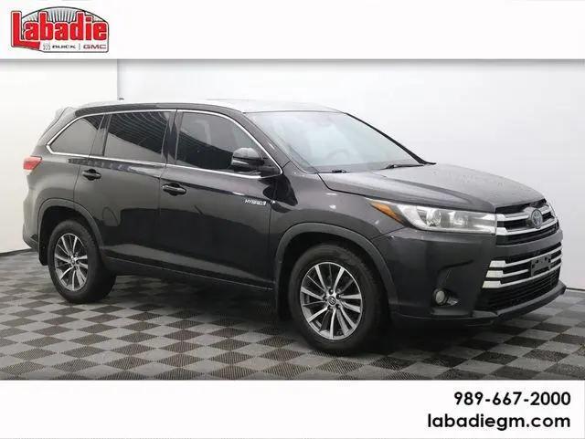 2019 Toyota Highlander Hybrid XLE for sale in Bay City, MI