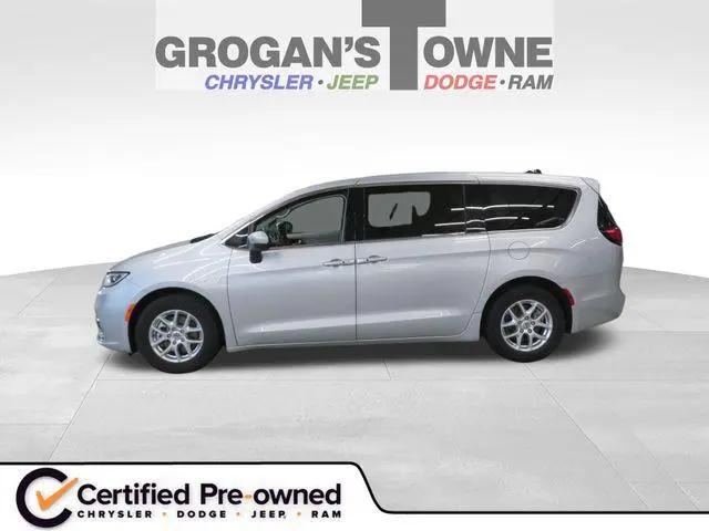 2023 Chrysler Pacifica Touring L for sale in Toledo, OH