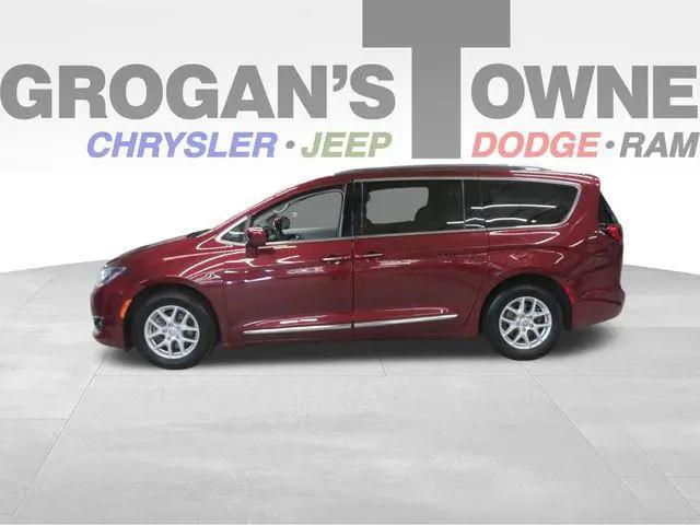 2020 Chrysler Pacifica Touring L for sale in Toledo, OH