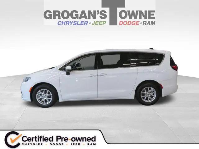 2023 Chrysler Pacifica Touring L for sale in Toledo, OH