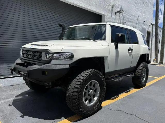 2008 Toyota FJ Cruiser Base for sale in Miami, FL