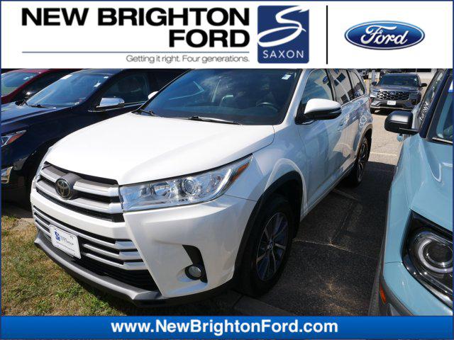 2018 Toyota Highlander SE for sale in New Brighton, MN