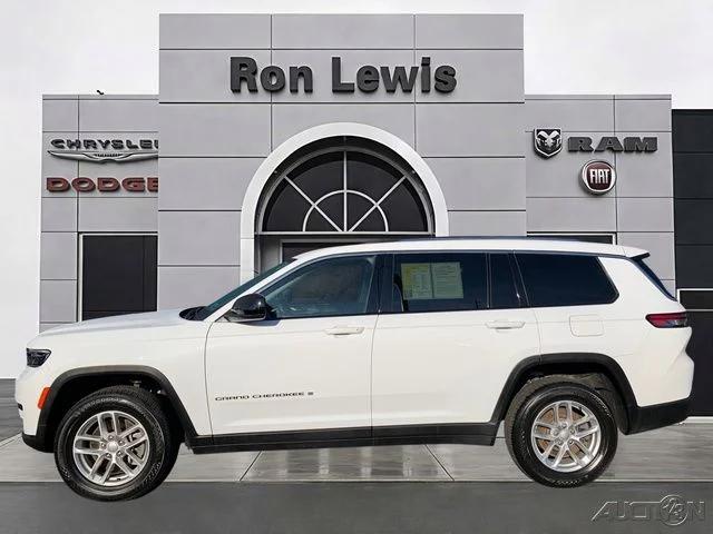 2022 Jeep Grand Cherokee L Laredo 4x4