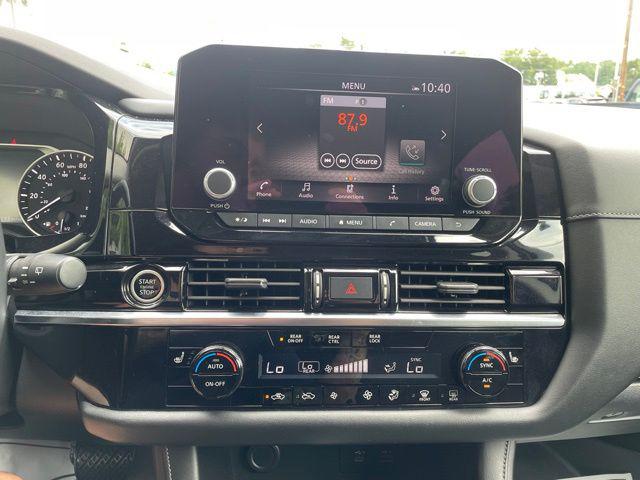 2023 Nissan Pathfinder SV 4WD