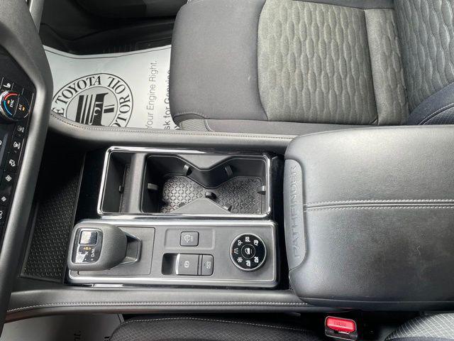 2023 Nissan Pathfinder SV 4WD