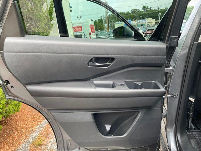 2023 Nissan Pathfinder SV 4WD