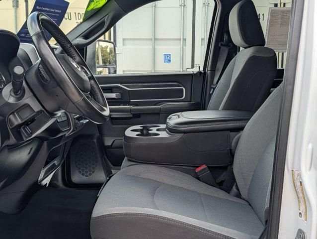 2024 Ram 3500 Big Horn Crew Cab 4x4 8 Box