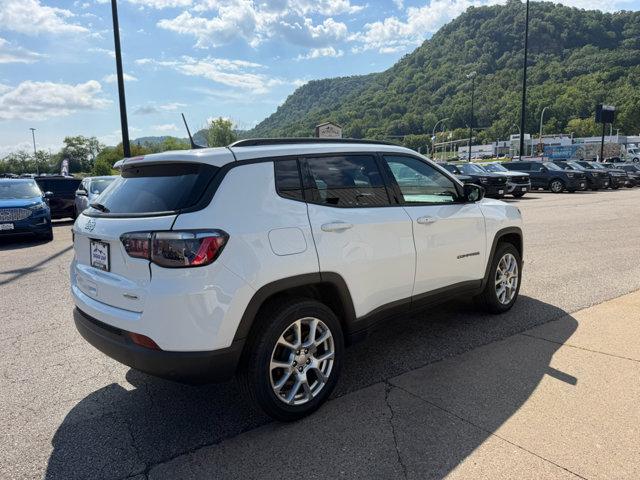 2023 Jeep Compass Latitude Lux FWD