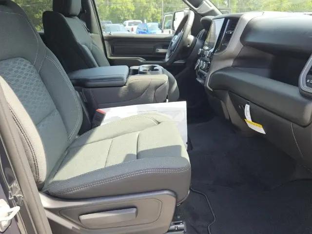 2026 Ram 1500 Tradesman Crew Cab 4x4 57 Box