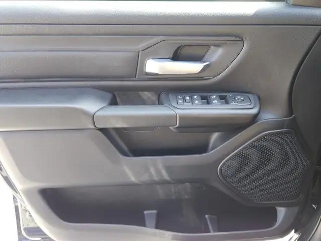 2026 Ram 1500 Tradesman Crew Cab 4x4 57 Box