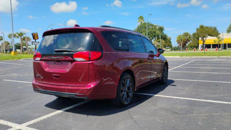 2019 Chrysler Pacifica Touring L Plus