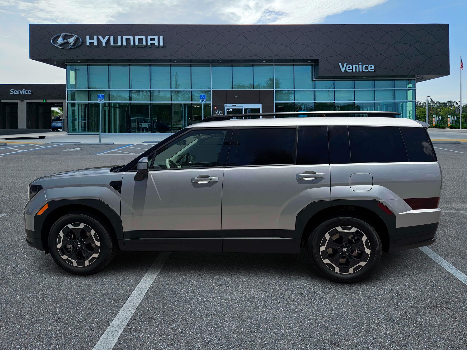 2027 Hyundai SANTA FE SEL FWD - Image 3
