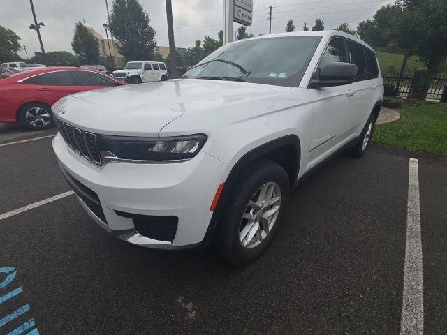 2022 Jeep Grand Cherokee L Laredo 4x4