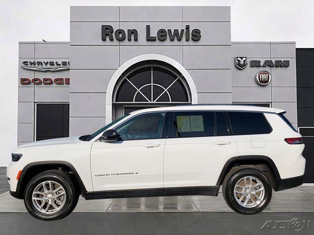 2022 Jeep Grand Cherokee L Laredo 4x4 2022 Jeep Grand Cherokee L Laredo 4x4