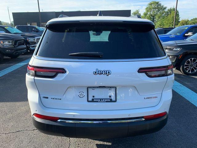 2022 Jeep Grand Cherokee L Laredo 4x4 2022 Jeep Grand Cherokee L Laredo 4x4