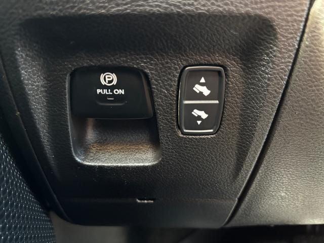 2021 Ram 1500 Big Horn Crew Cab 4x4 57 Box
