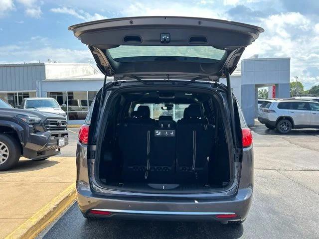 2020 Chrysler Pacifica 35th Anniversary Touring L